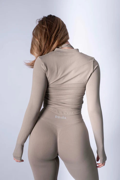 ESSENTIAL JACKET KHAKI