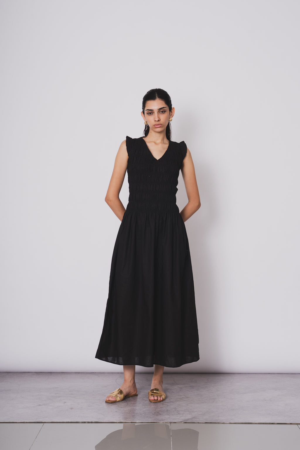 VESTIDO NEGRO