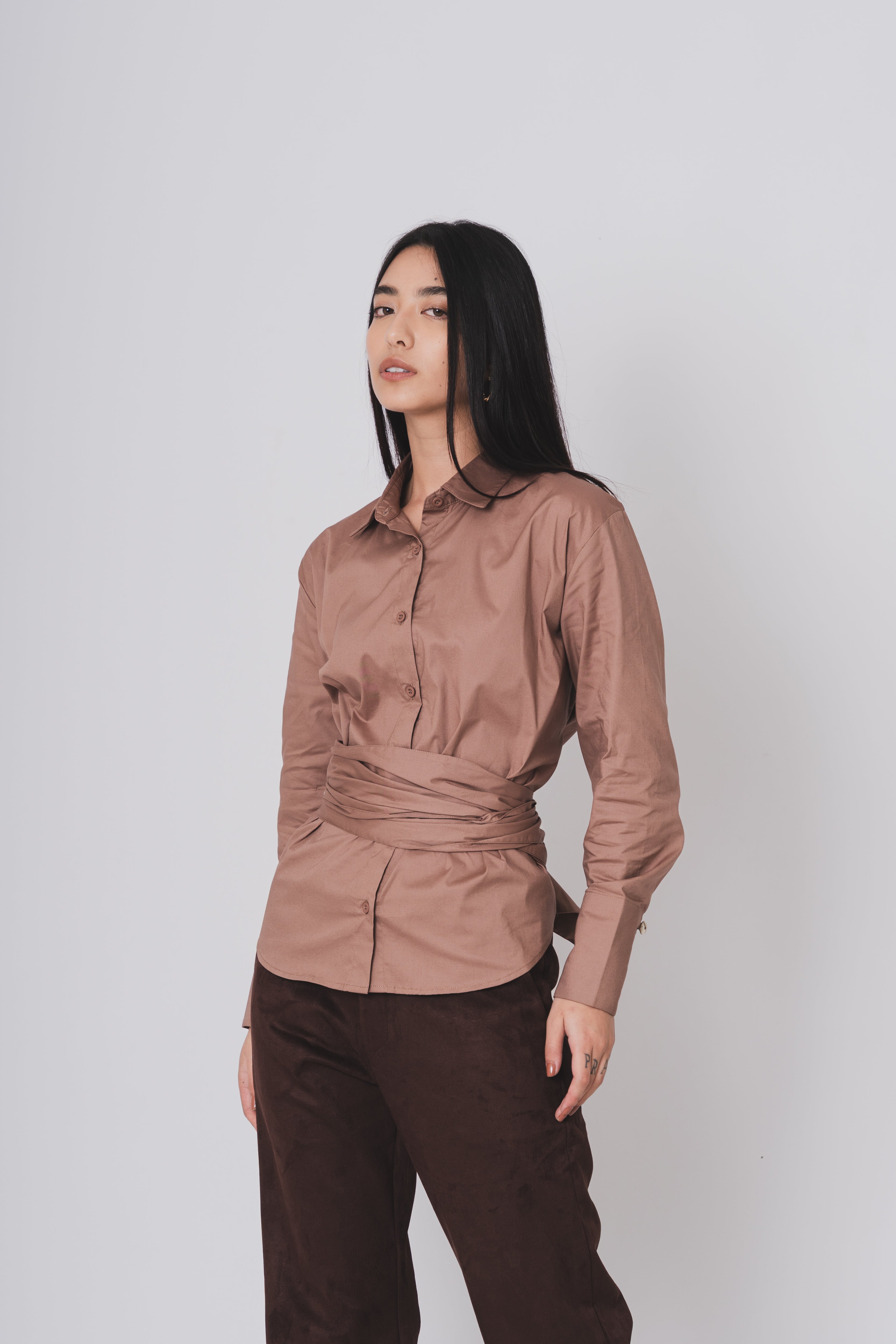 CONVERTIBLE TIE SHIRT