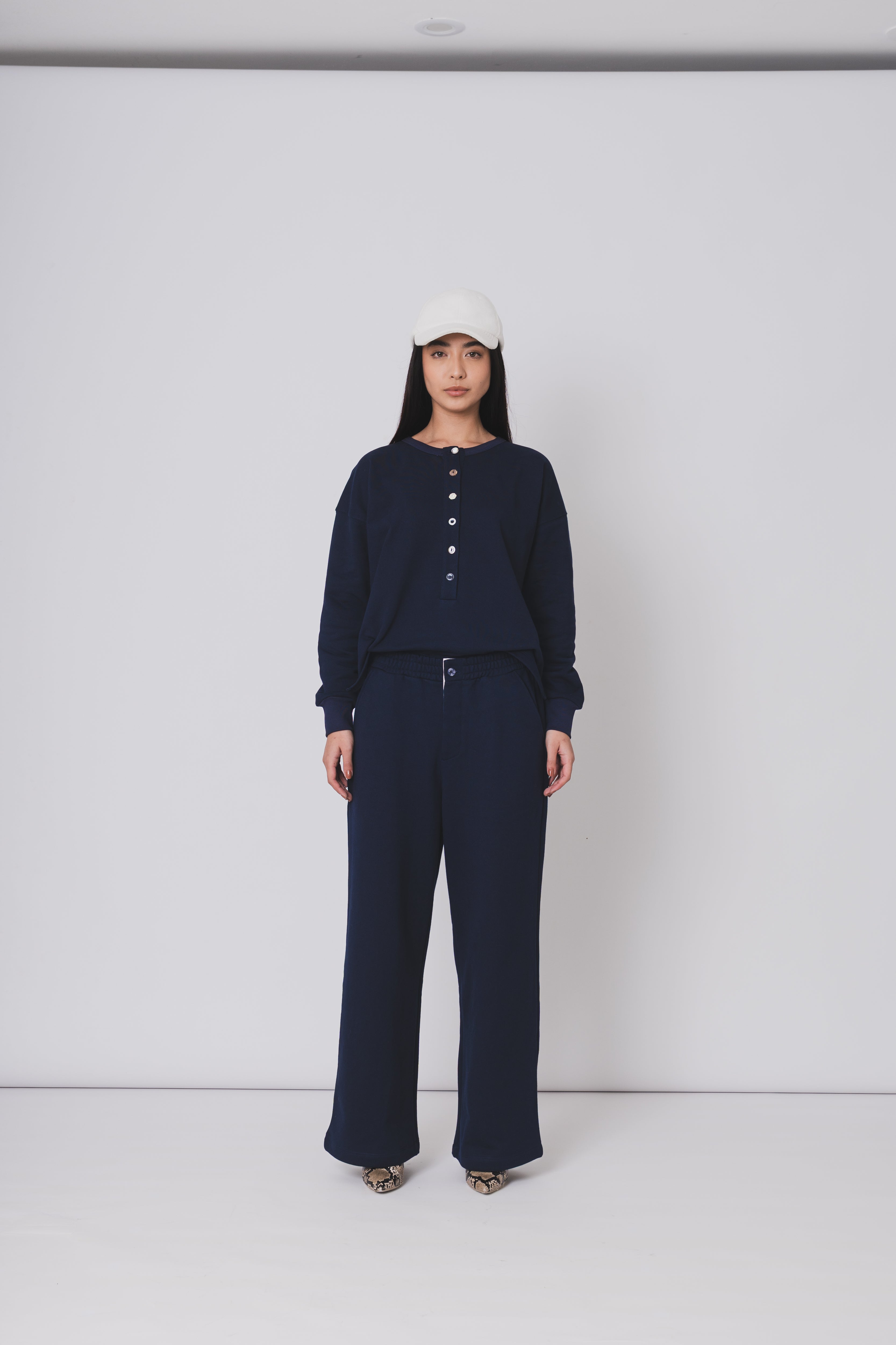 BUTTONED LOUNG SET