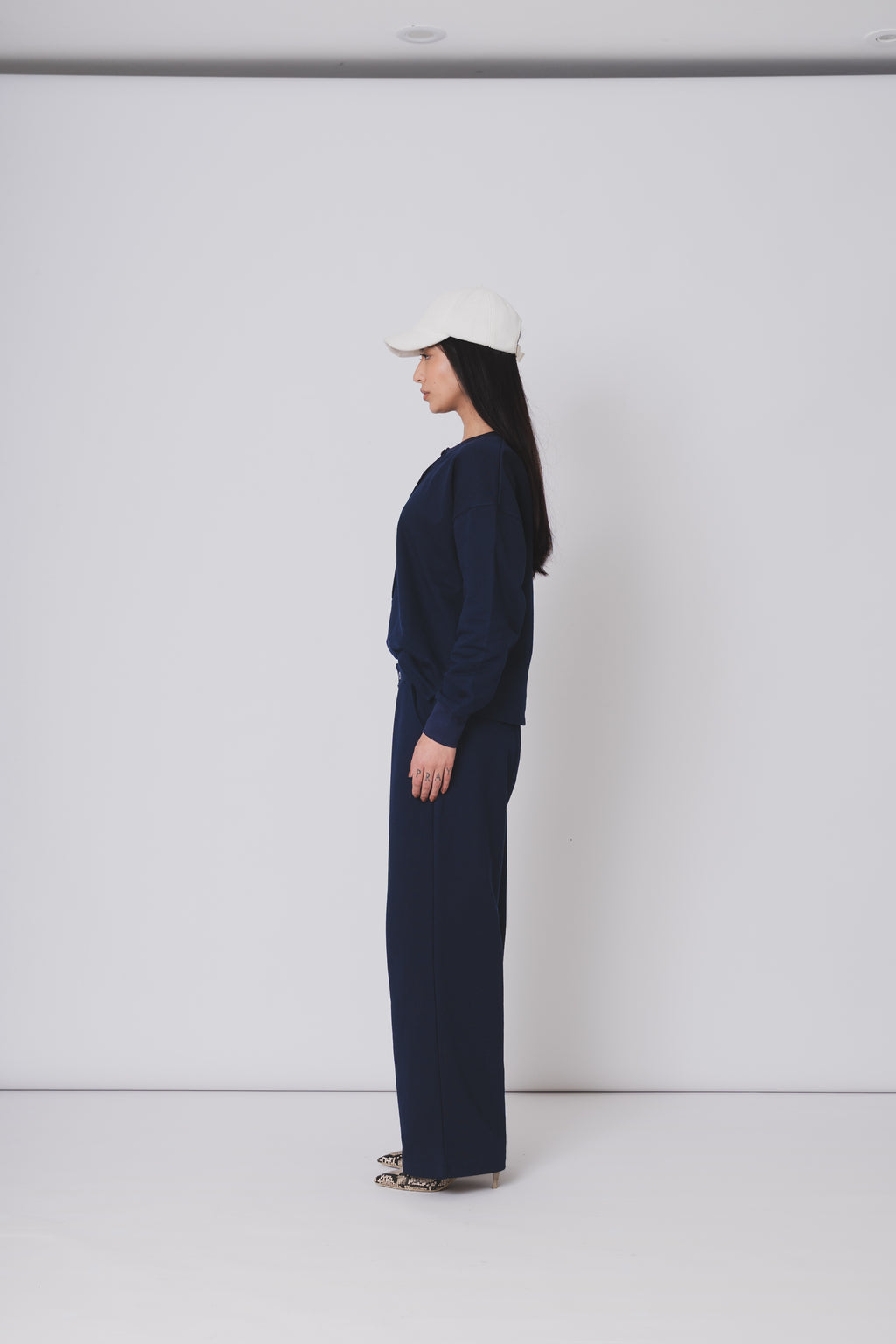 BUTTONED LOUNG SET
