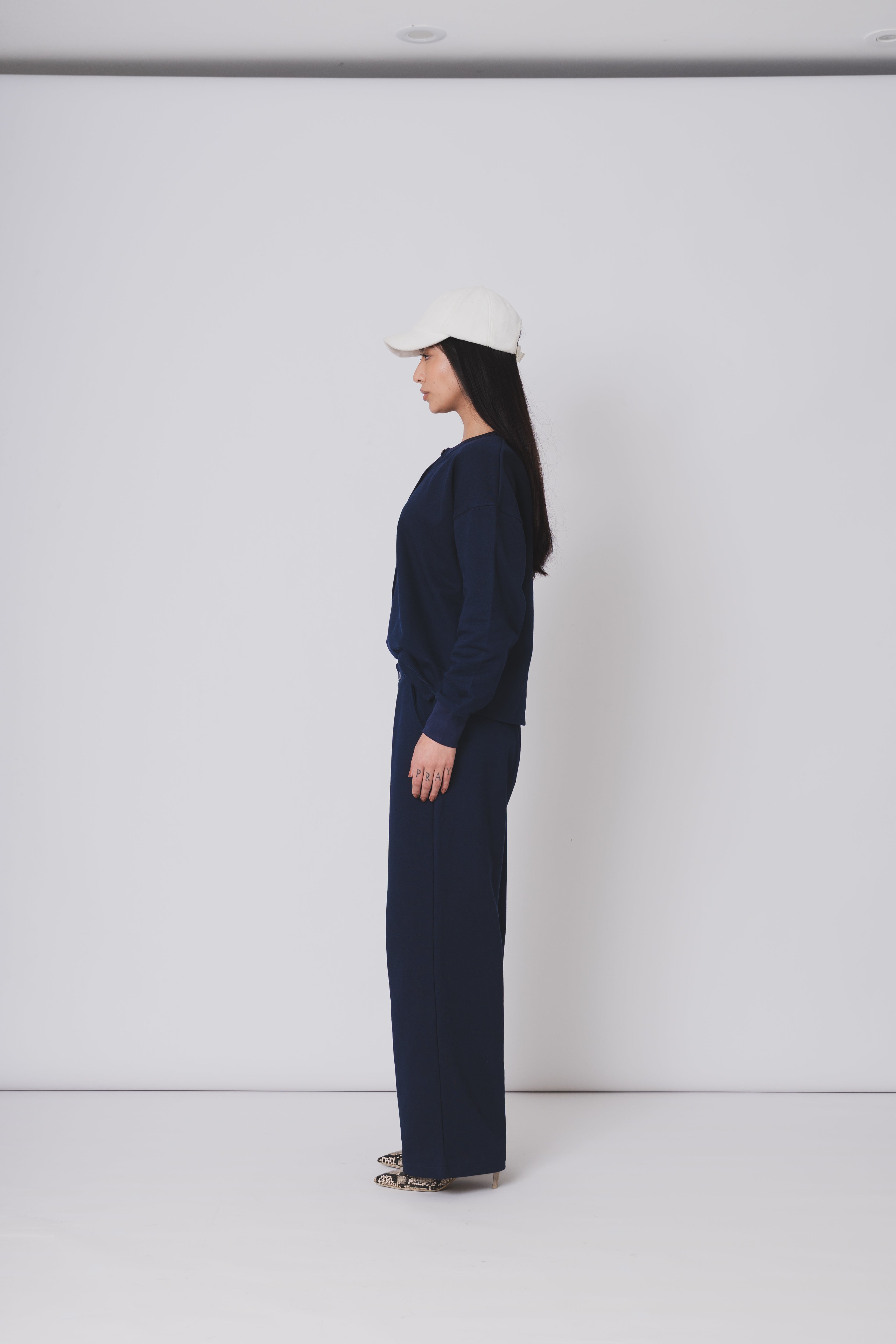 BUTTONED LOUNG SET